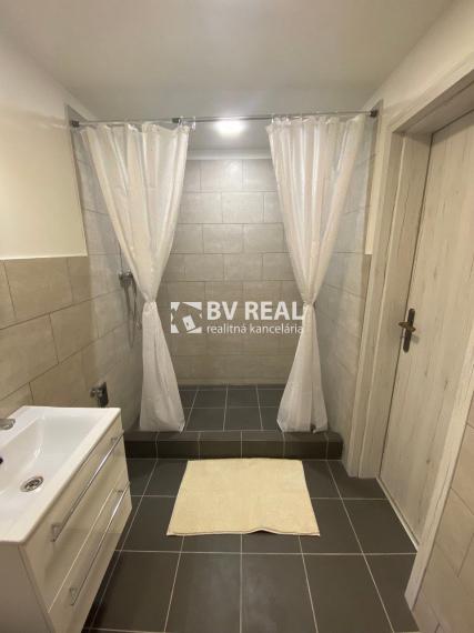 Na predaj 2 izbový byt 47 m2 Handlová FM1567