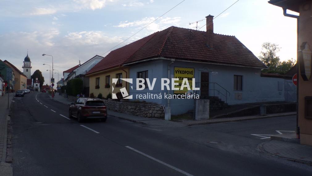 BV REAL Na prenájom reklamná plocha Bojnice FM1377