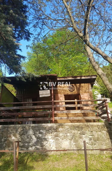 BV REAL Na predaj chata so záhradou Handlová FM1399