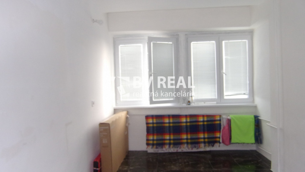 BV REAL Predaj 2 izbový byt 40 m2 Žiar nad Hronom KJ1040