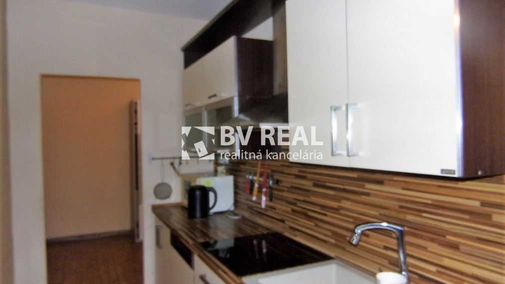 BV REAL Predaj 3 izbový byt 64 m2 Banská Štiavnica KJ1047