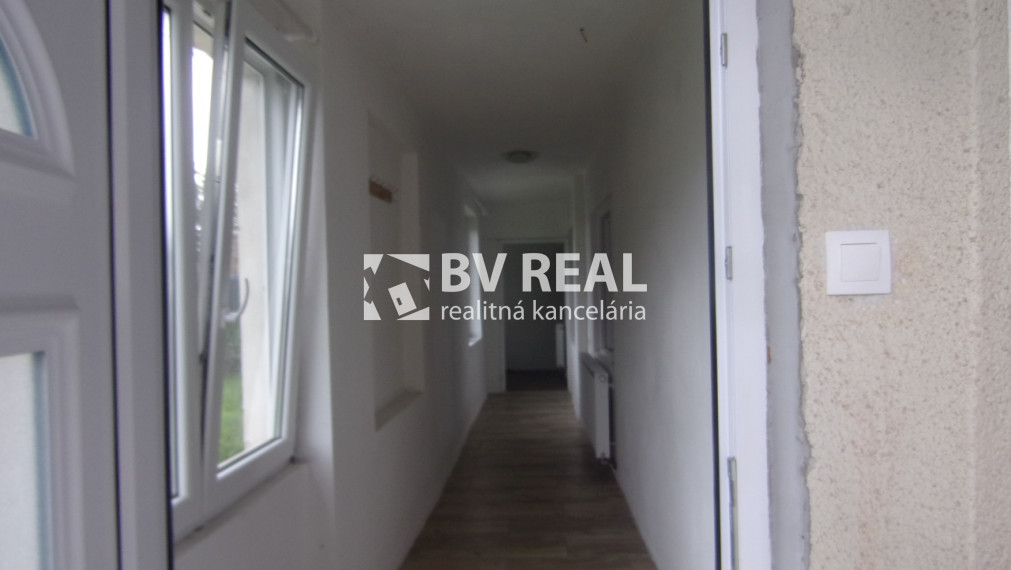 BV REAL Predaj rodinný dom Lutila KJ1057