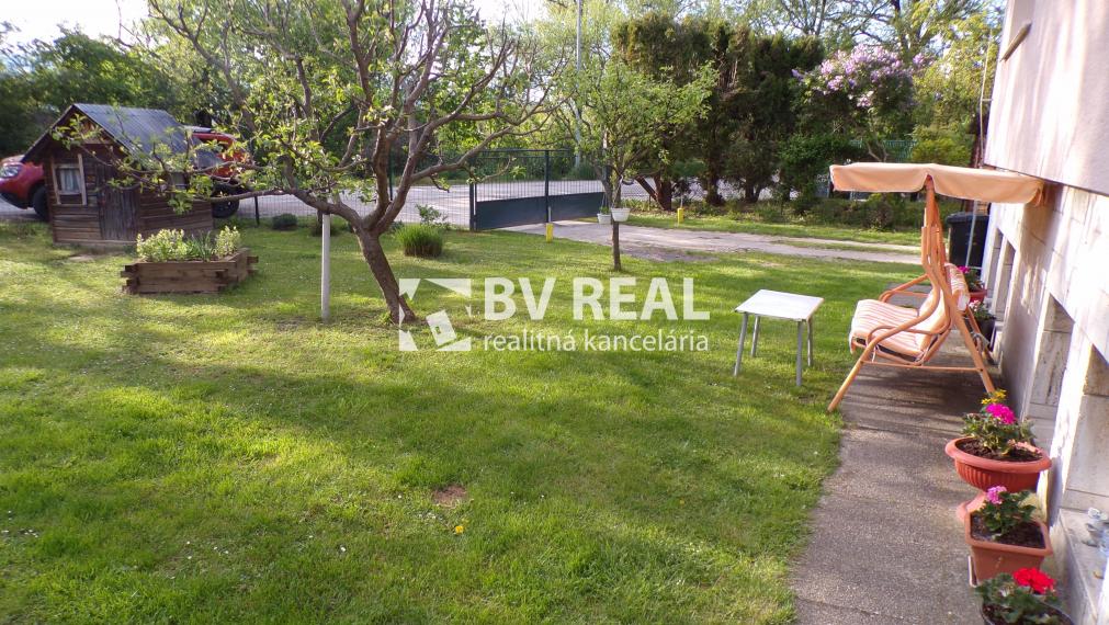 Na predaj veľkometrážny 3 izbový byt 97 m2 Prievidza FM1686