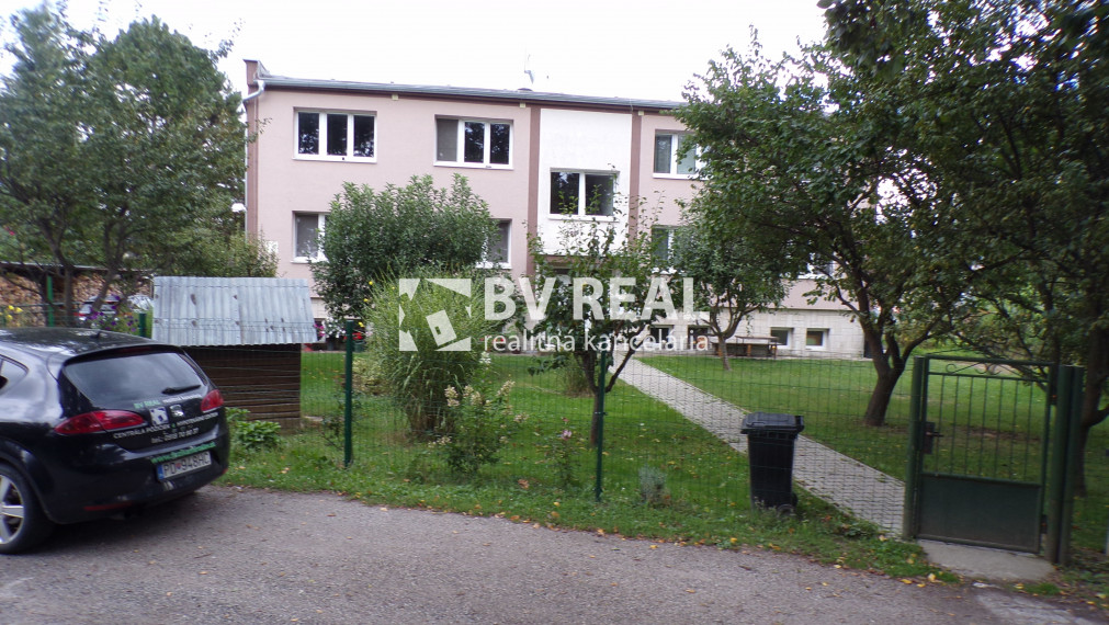 Na predaj veľkometrážny 3 izbový byt 97 m2 Prievidza FM1768