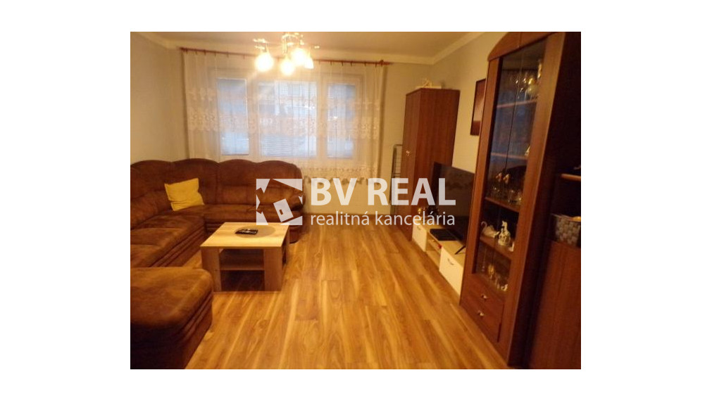 Na predaj 3 izbový byt 70 m2 Žiar nad Hronom FM1790