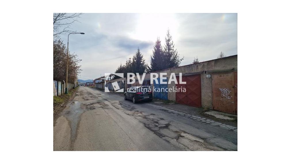 BV REAL na predaj garáž Prievidza ulica Teplárenská FM1924