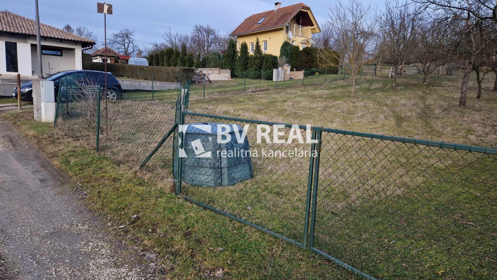 BV REAL na predaj stavebné pozemky obec Prusy FM2095