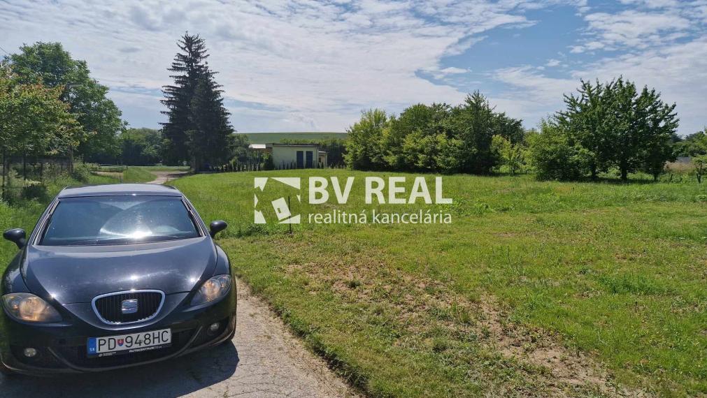 BV REAL Na predaj stavebný pozemok obec Borčany FM2013