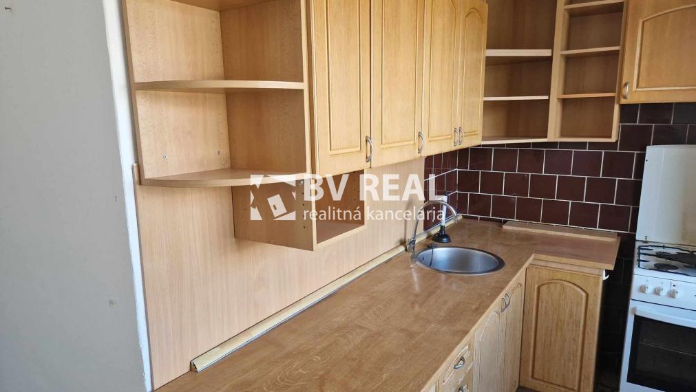 BV REAL Na predaj 3 izbový byt Prievidza FM2145
