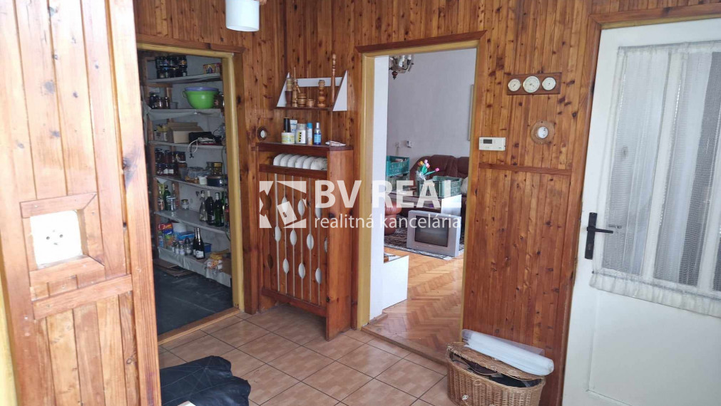 BV REAL Na predaj rodinný dom obec Jalovec FM2158