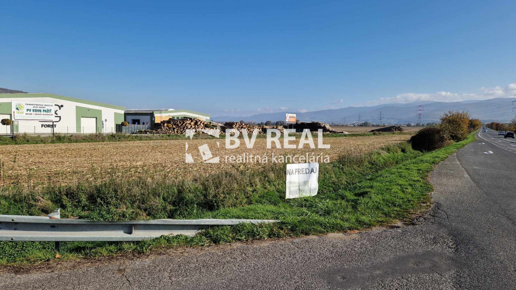 BV REAL Na predaj pozemok 965 m2 Veľké Uherce FM2190