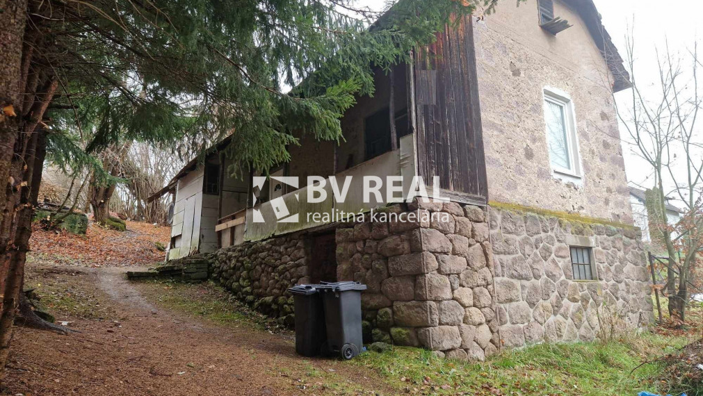 BV REAL na prenájom rodinný dom Handlová FM2183
