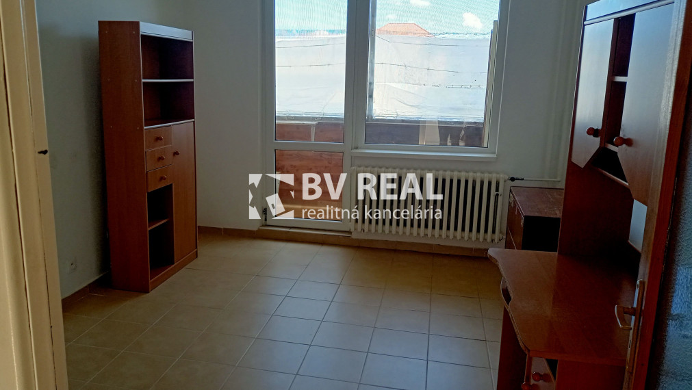 BV REAL Na predaj 2 izbový byt Žiar nad Hronom FM1714