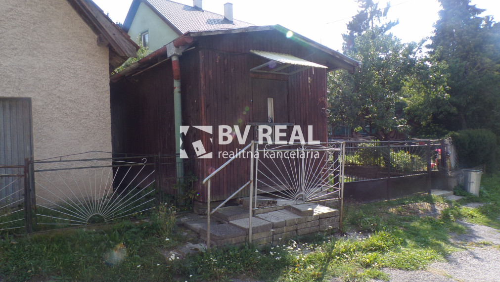 BV REAL Na predaj predajný stánok Čremošné FM1629