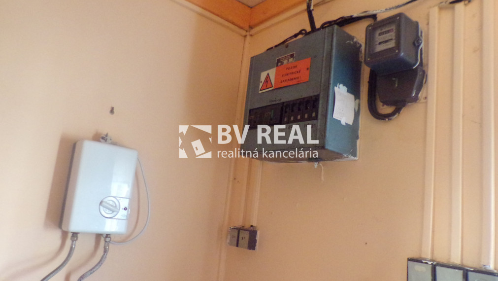 BV REAL Na predaj predajný stánok Čremošné FM1629