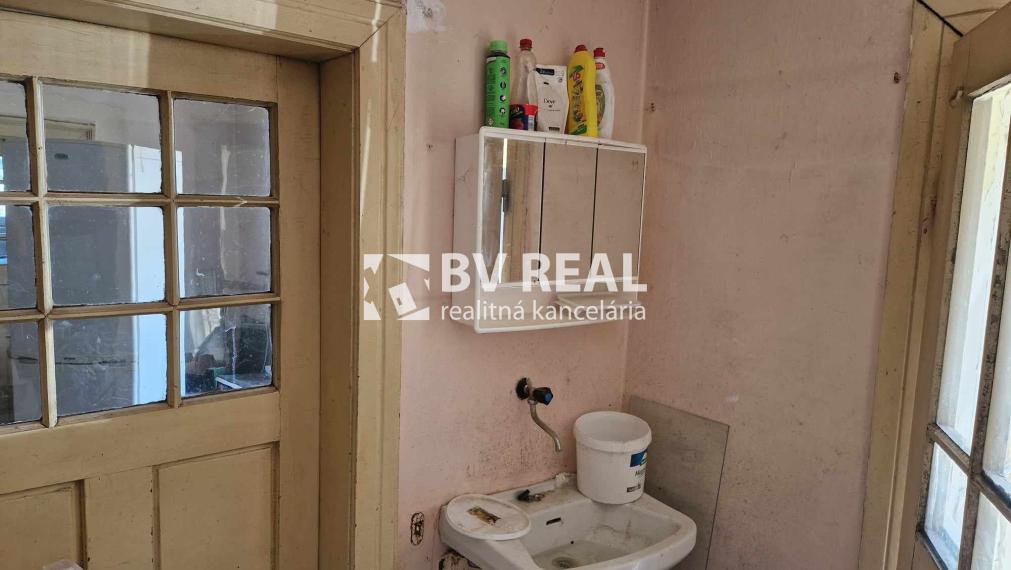 BV REAL Na predaj 2 rodinné domy obec Rybany FM2171