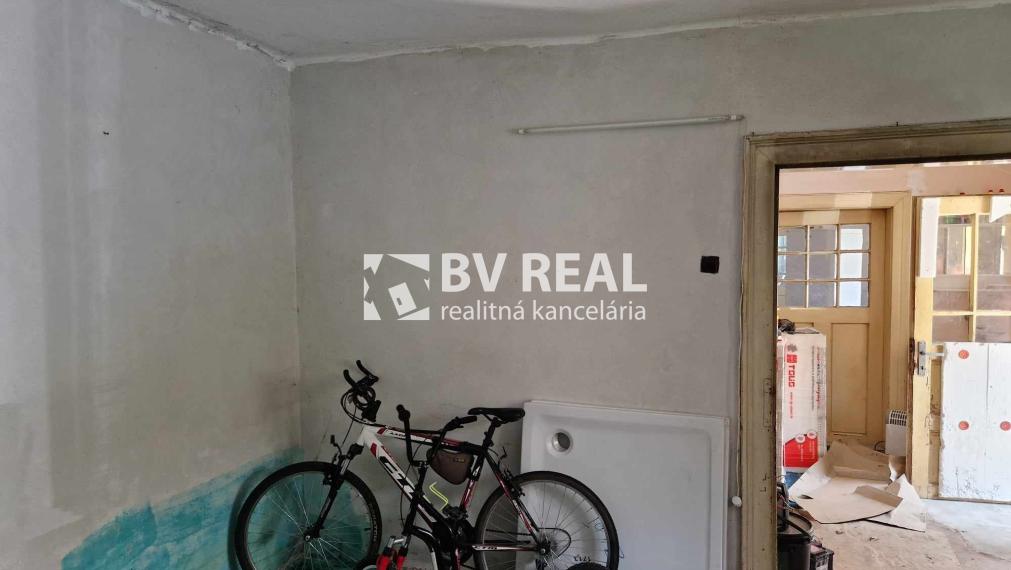 BV REAL Na predaj 2 rodinné domy obec Rybany FM2171