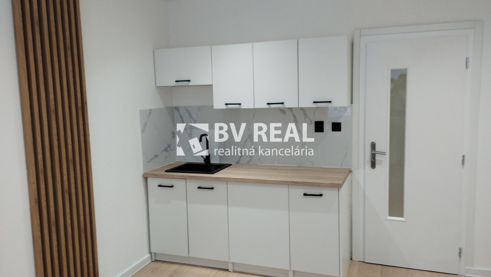 BV REAL Na predaj prerobená garsónka Žiar nad Hronom FM2251