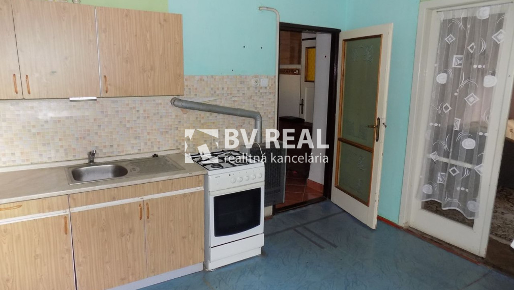 BV REAL na prenájom 2 izbový byt 56 m2 Handlová BV5006