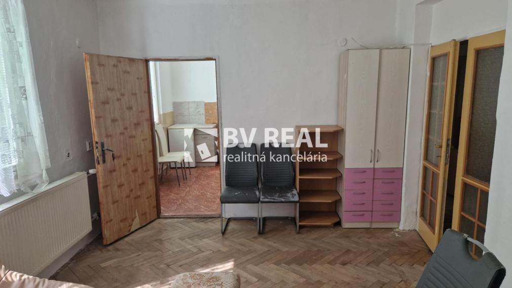 BV REAL Na predaj 2 izbový byt Bánovce nad Bebravou FM2250