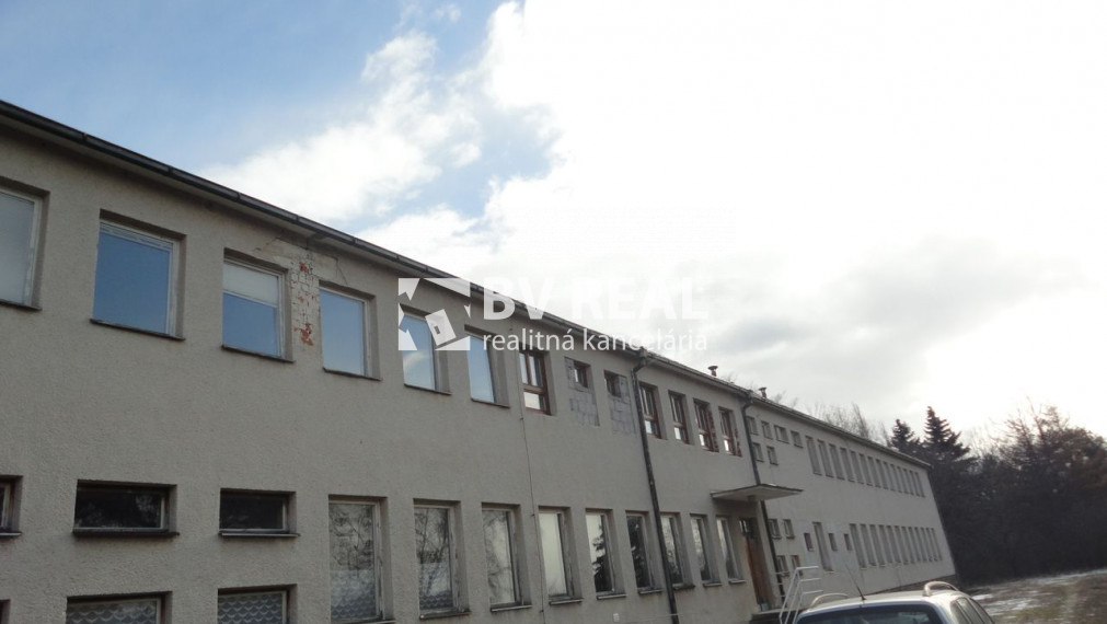 BV REAL na predaj administratívna budova Bojnice FM2259