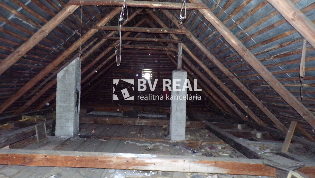 BV REAL Na predaj rodinný dom s pozemkom Horná Štubňa FM1760
