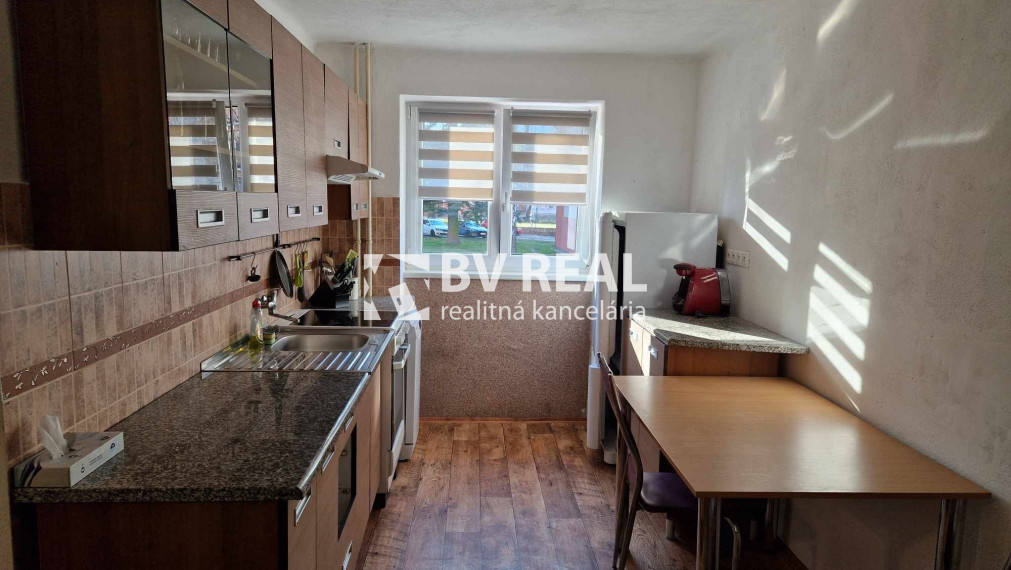 REZERVOVANÉ BV REAL Na predaj 2 izbový byt Handlová FM2260