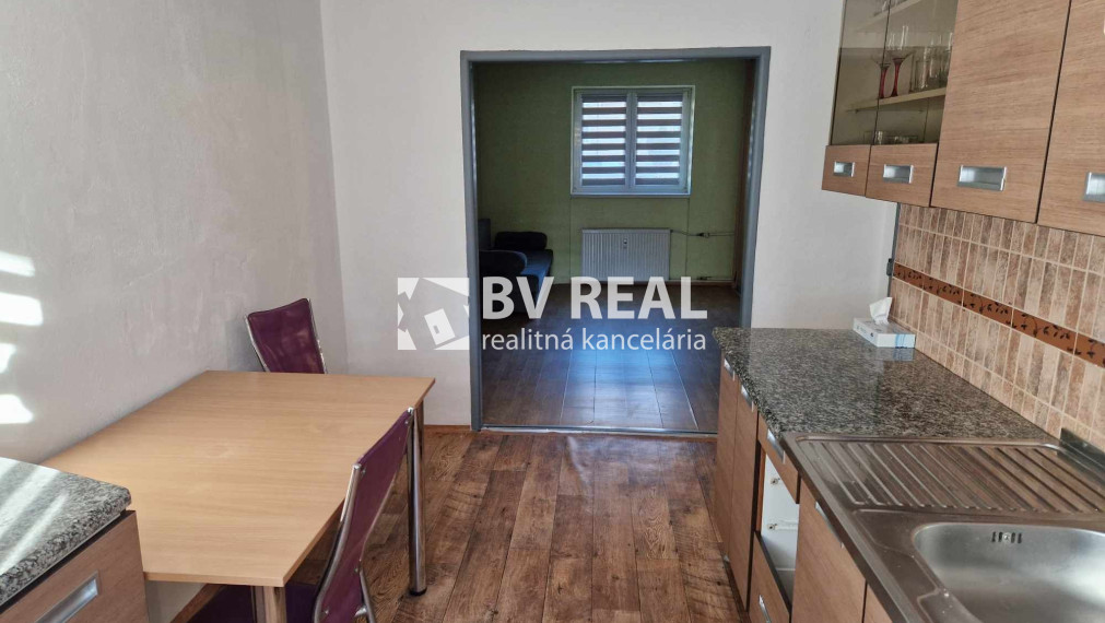 REZERVOVANÉ BV REAL Na predaj 2 izbový byt Handlová FM2260