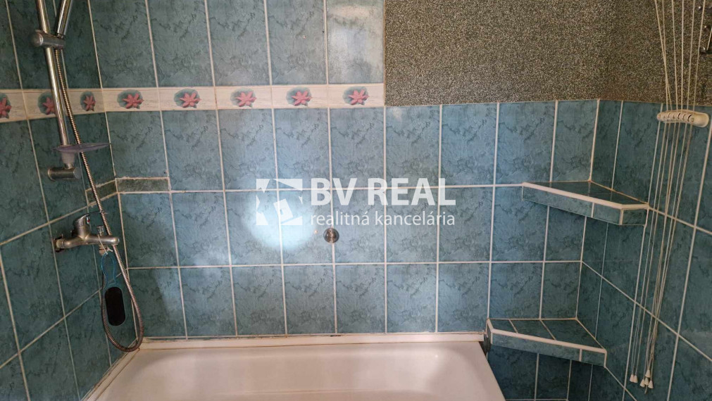 REZERVOVANÉ BV REAL Na predaj 2 izbový byt Handlová FM2260