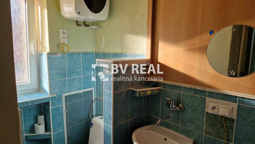 REZERVOVANÉ BV REAL Na predaj 2 izbový byt Handlová FM2260