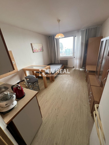 BV REAL Na predaj garsónka s loggiou Žiar nad Hronom FM2188