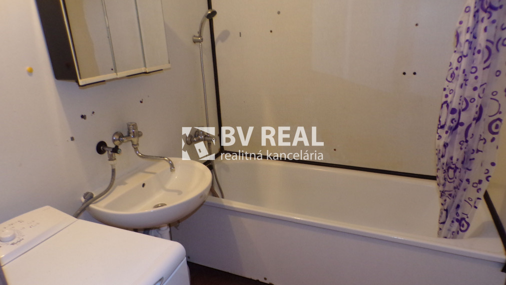 BV REAL Predaj 1 izbový byt 38 m2 s balkónom Handlová FM1842