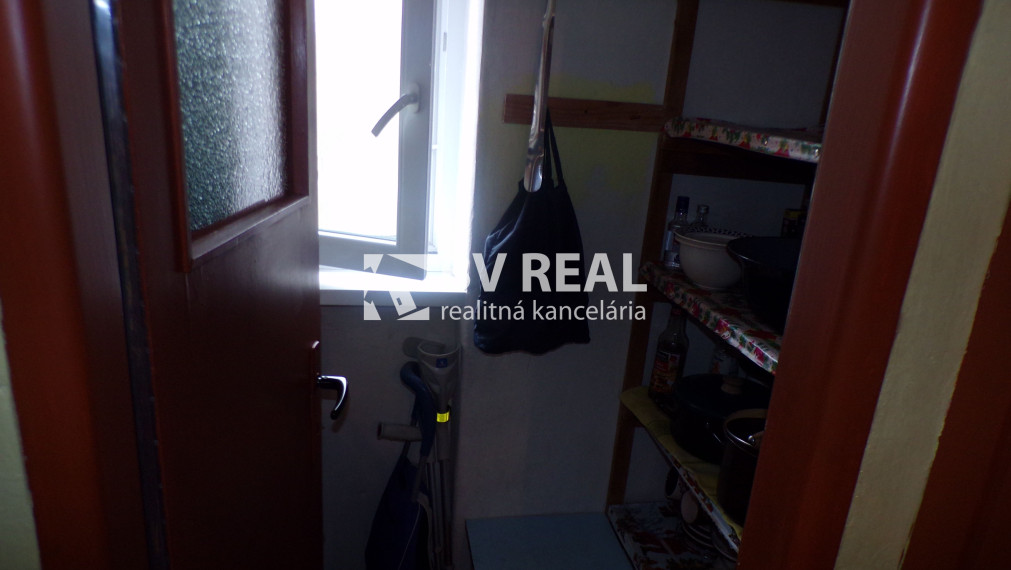 BV REAL Na predaj 2 izbový byt Handlová FM2059