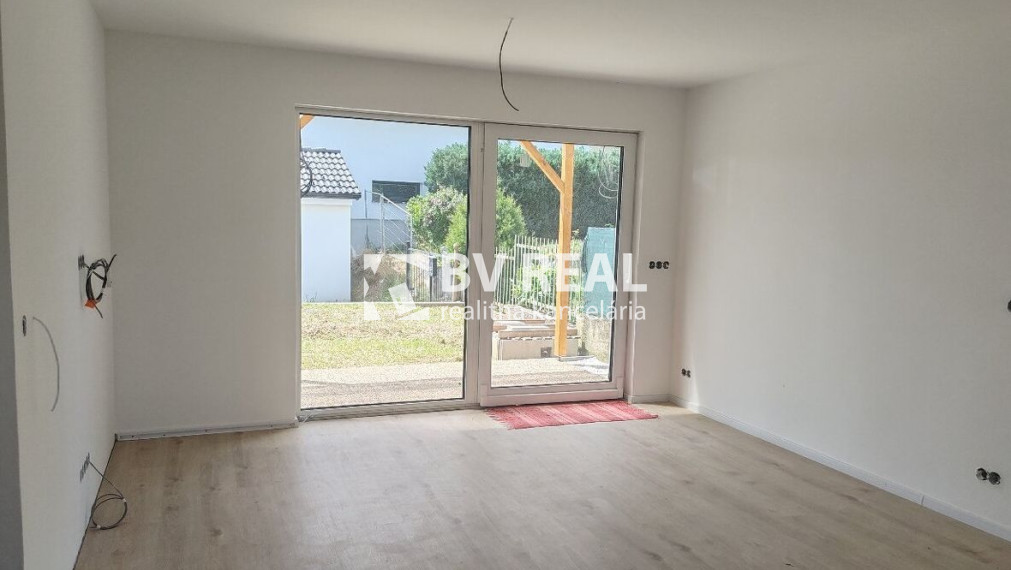 BV REAL Na predaj novostavba a garáž Malé Kršteňany FM2254
