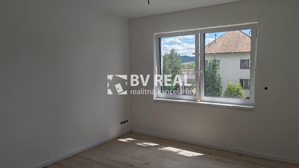 BV REAL Na predaj novostavba a garáž Malé Kršteňany FM2254