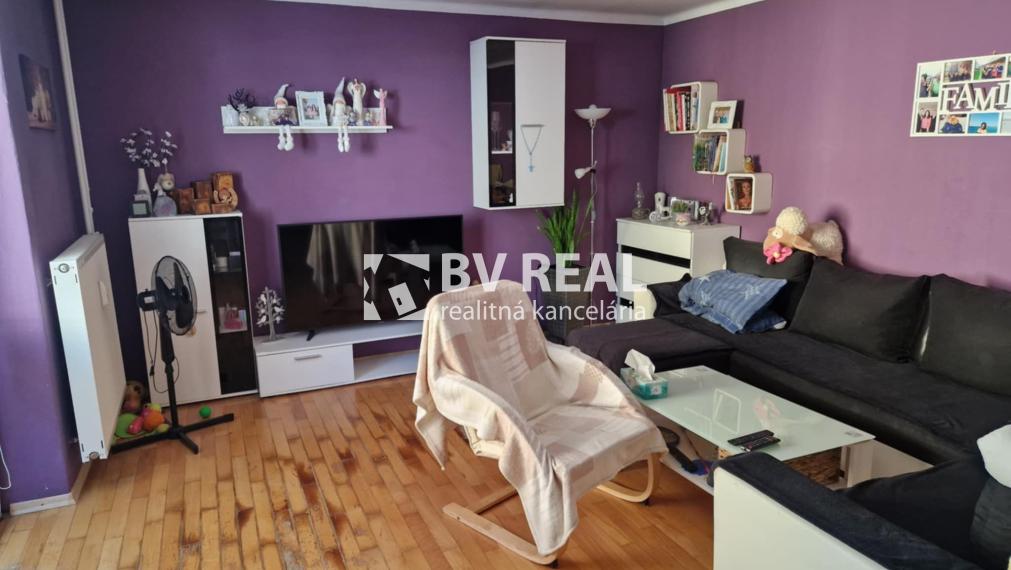 BV REAL Na prenájom zariadený 2 izbový byt Nováky FM2314
