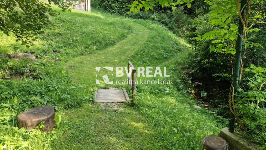 BV REAL Na predaj pozemok 4256 m2 obec Čavoj FM2319