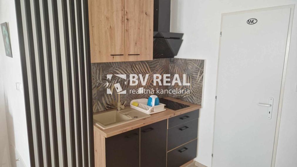 BV REAL predaj polyfunkčný objekt Čereňany okres Prievidza FM2126