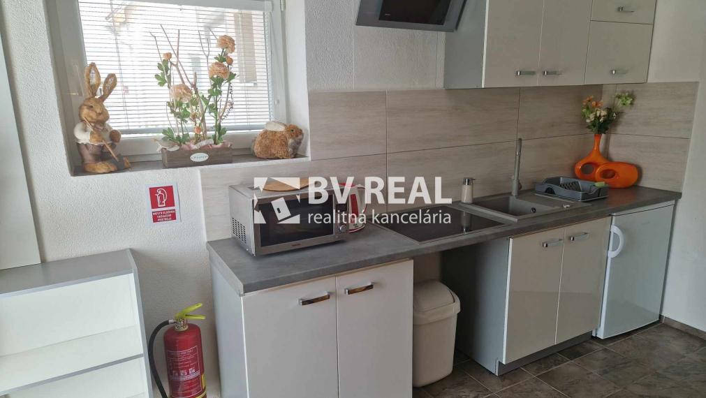 BV REAL predaj polyfunkčný objekt Čereňany okres Prievidza FM2126