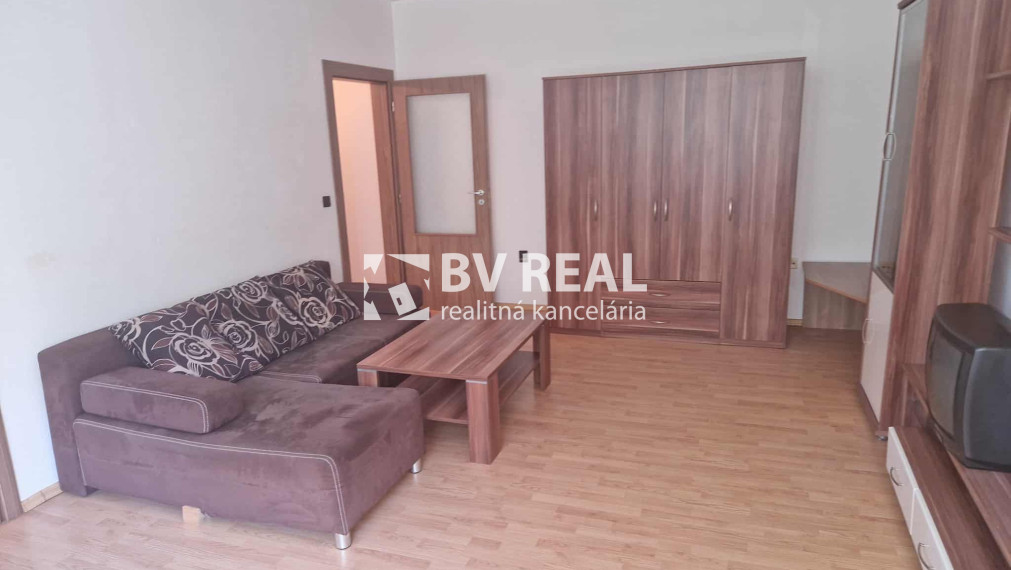 BV REAL Na prenájom 1 izbový byt 38 m2 Handlová FM2329