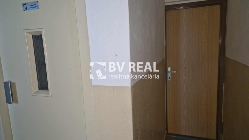 BV REAL Na prenájom 1 izbový byt 38 m2 Handlová FM2329