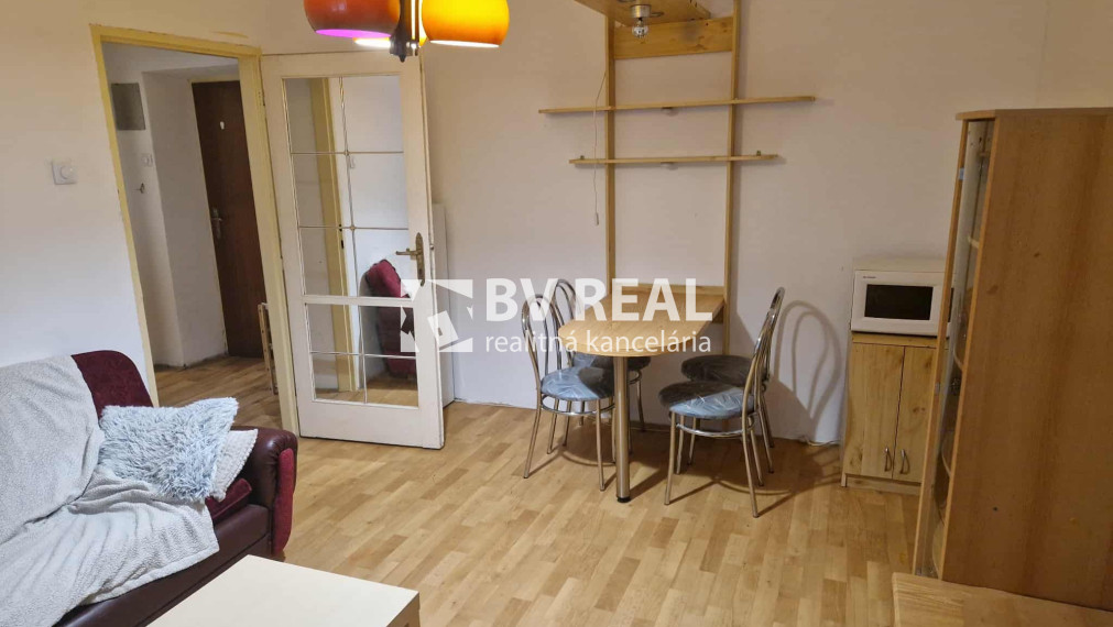 BV REAL Na predaj 2 izbový byt mesto Nováky FM2333