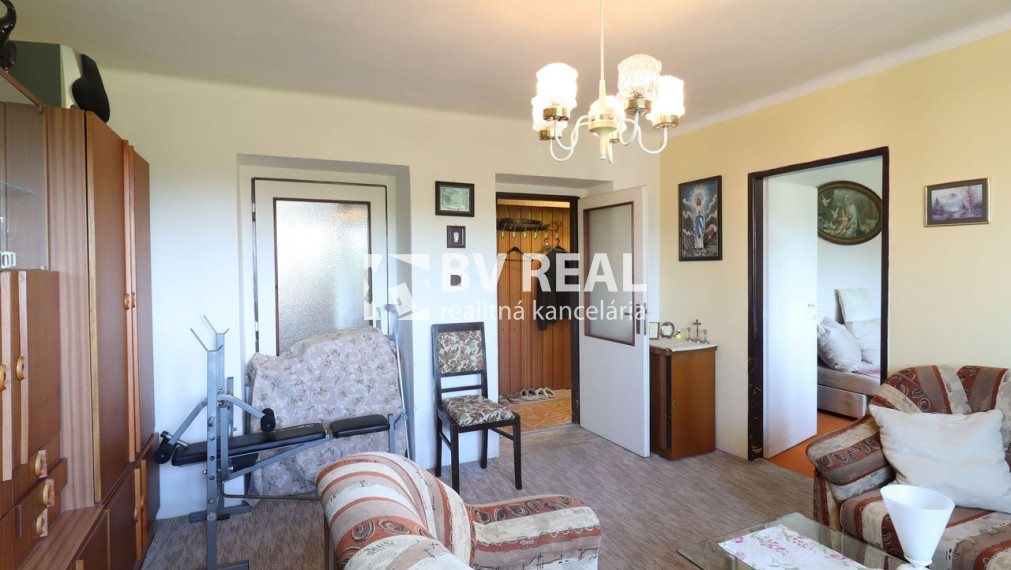 BV REAL na predaj 3 izbový byt 71 m2 Nováky BV5007