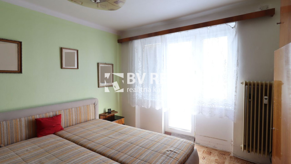 BV REAL na predaj 3 izbový byt 71 m2 Nováky BV5007