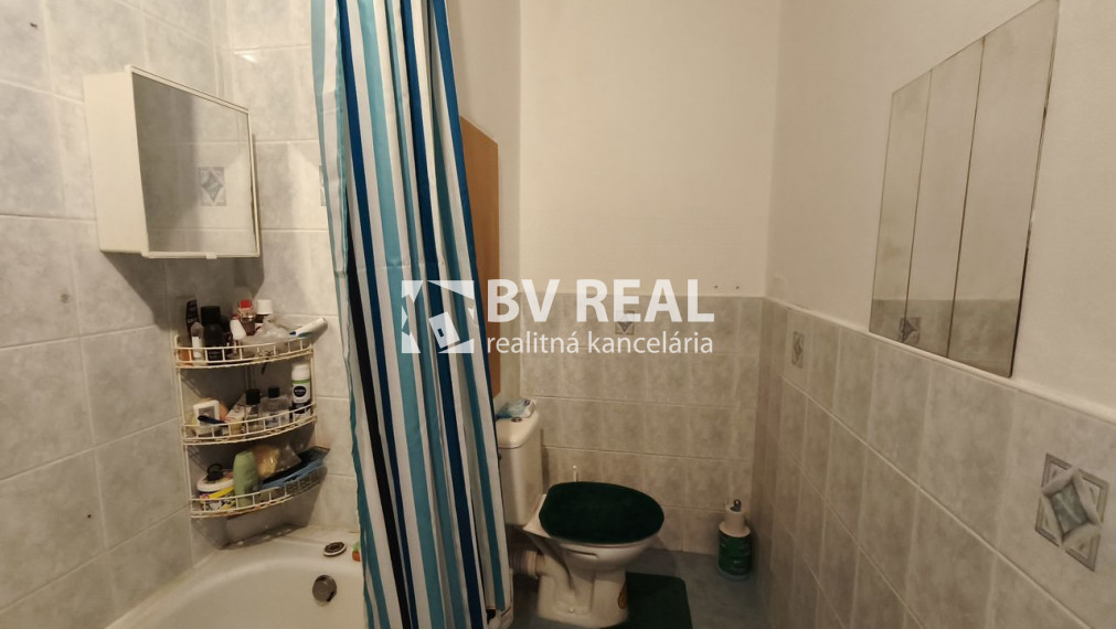 BV REAL na predaj 1 izbový byt Prievidza Jesenského BV5011