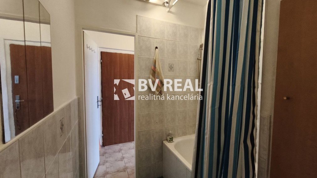 BV REAL na predaj 1 izbový byt Prievidza Jesenského BV5011