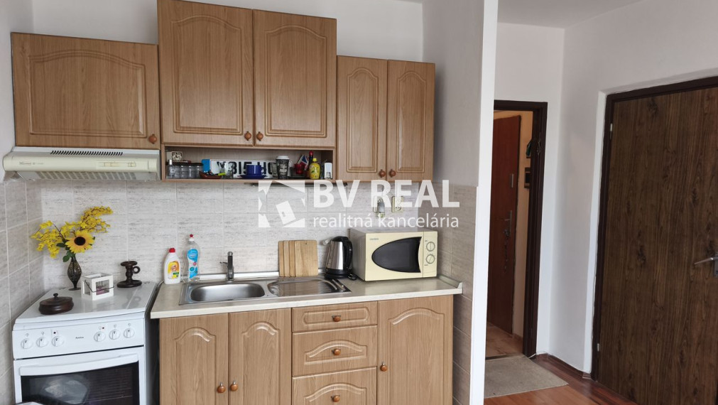 BV REAL na predaj 1 izbový byt Prievidza Jesenského BV5011