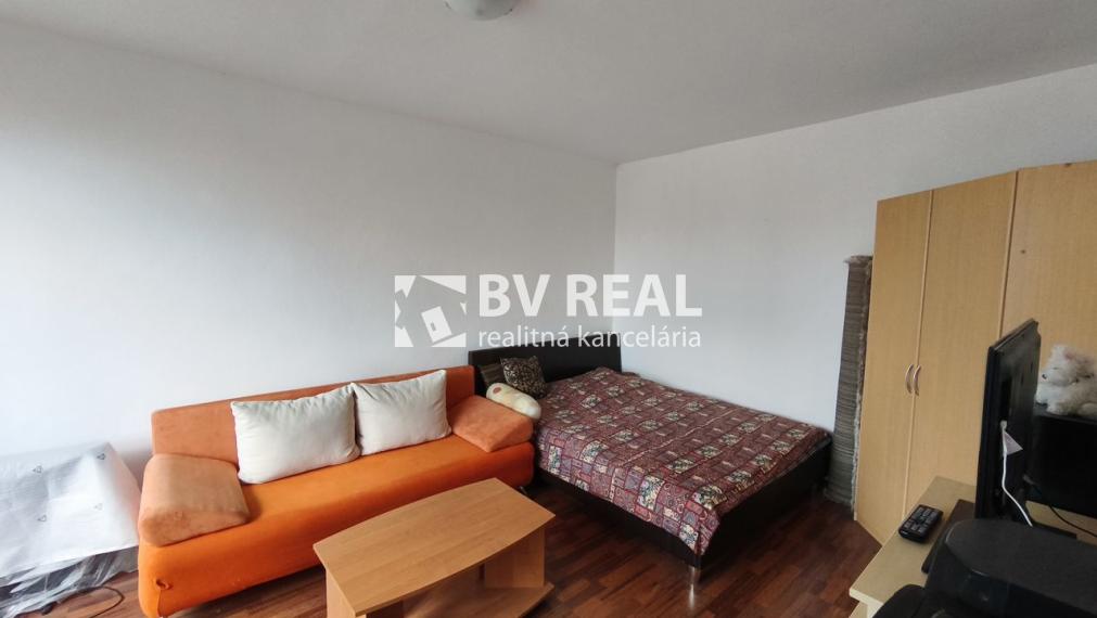 BV REAL na predaj 1 izbový byt Prievidza Jesenského BV5011