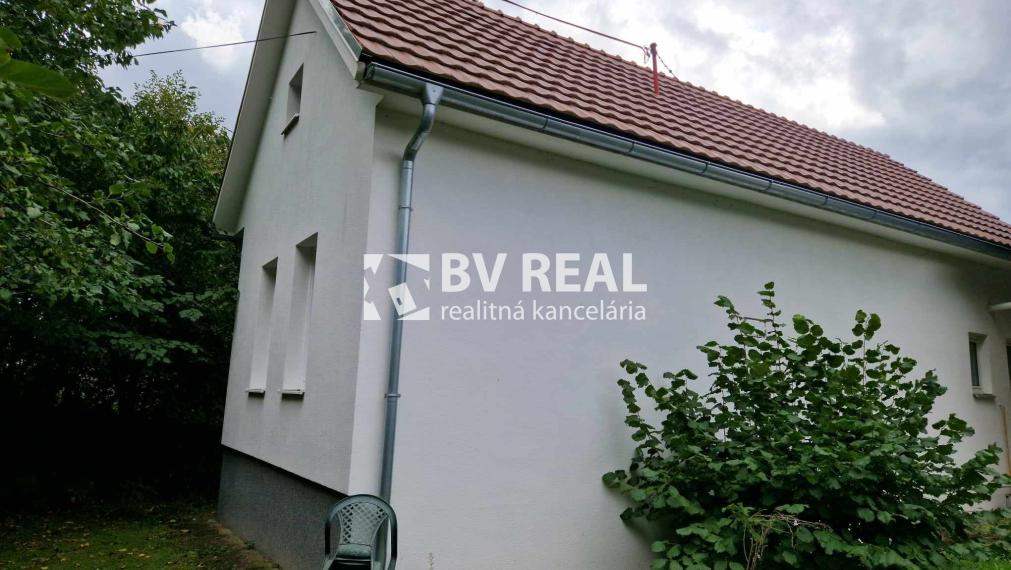 BV REAL Na predaj rodinný dom obec Tužina FM2082