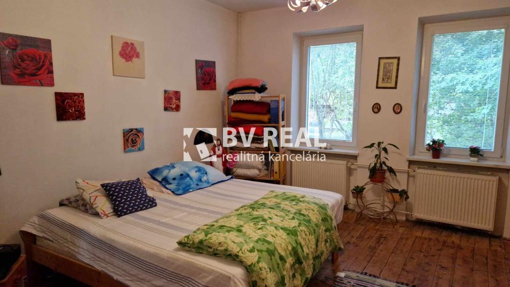 BV REAL Na predaj rodinný dom obec Tužina FM2082